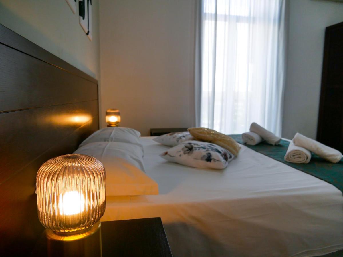 My Friend Antonia Bed & Breakfast Barcellona-Pozzo di Gotto Ngoại thất bức ảnh